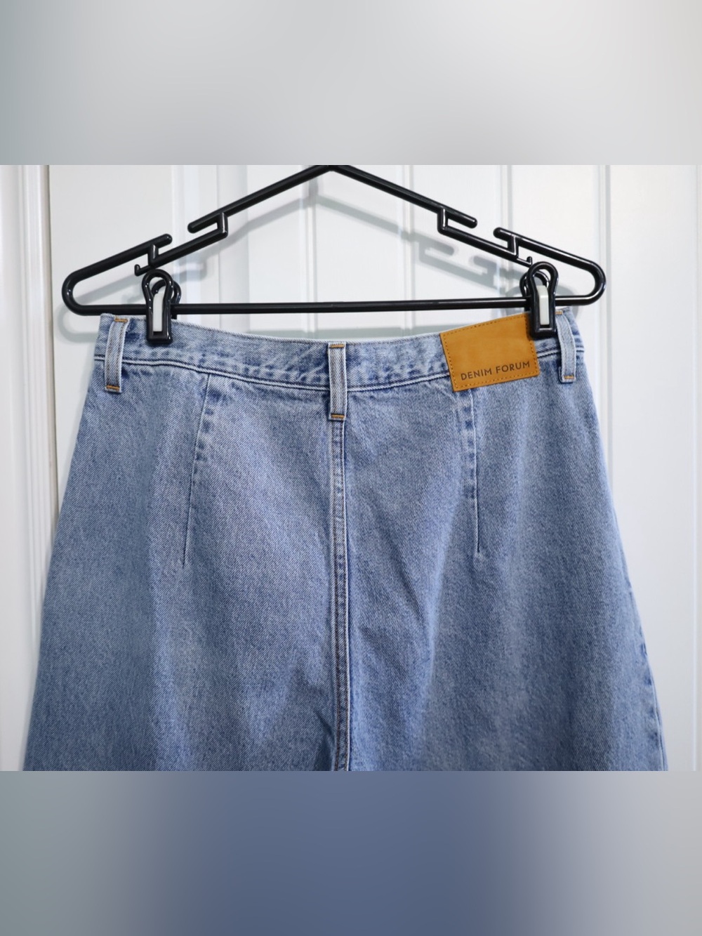 Aritzia Denim Forum The Luanne High Rise Tapered 30L Light Wash Women’s Size 29 - Picture 8 of 11